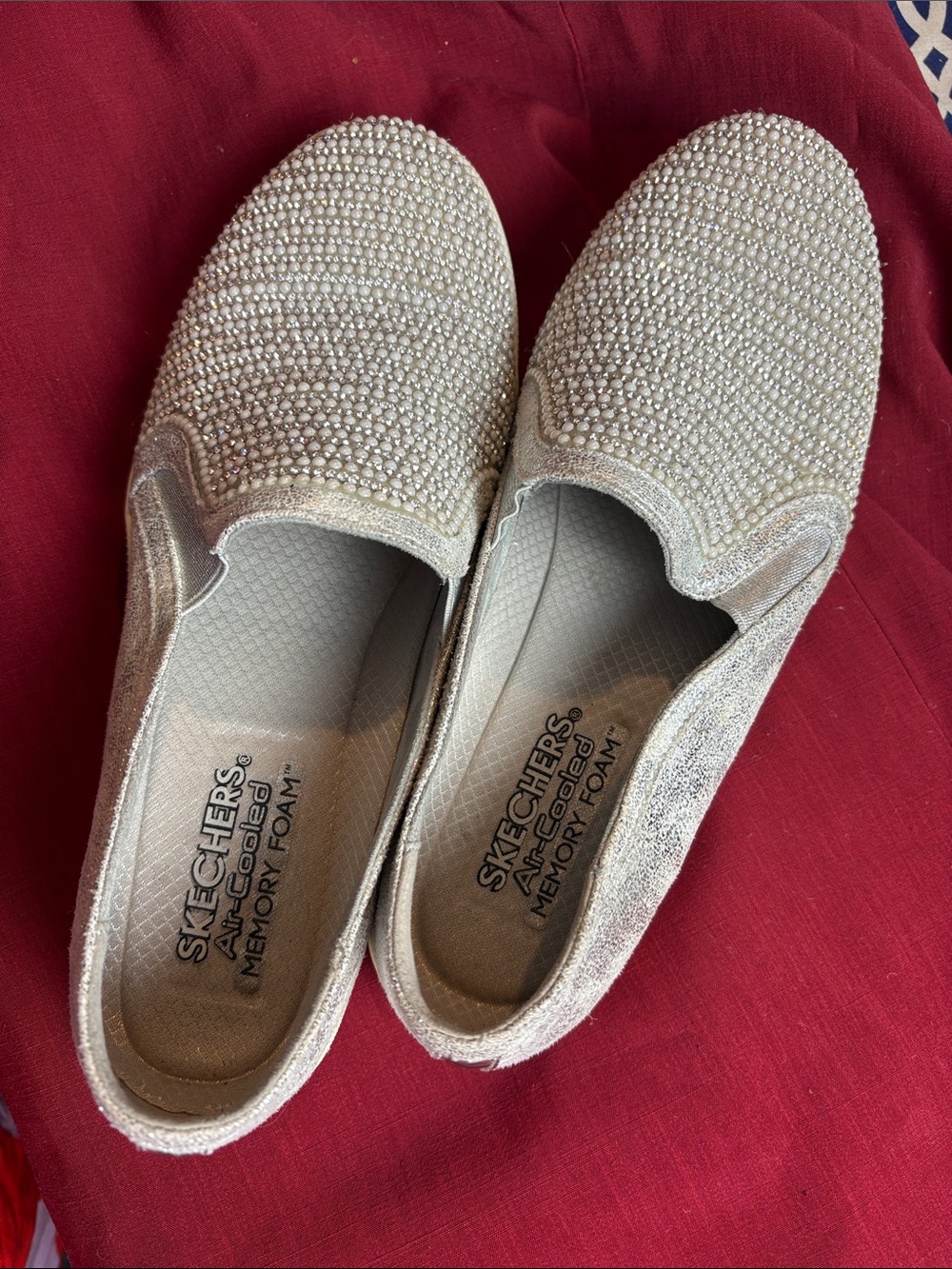 Skechers Women's Glittering Silver Slip-On Sneakers 7.5